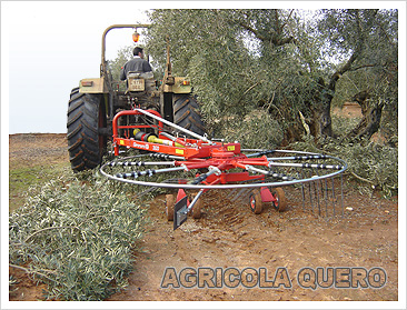 Rastrillo Girorami trabajando en olivar